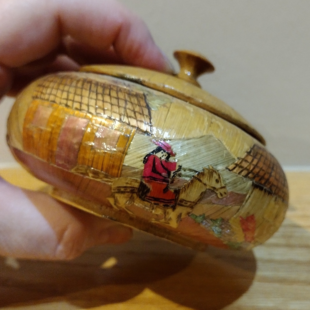3/$30 Handcrafted Vintage Marquetry Techniq Trinket Bowl with Lid
